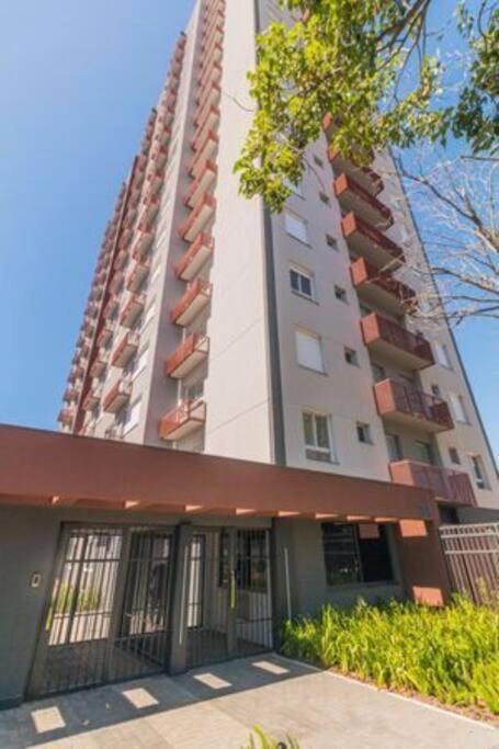 Apto Estilo Ao Lado Puc Porto Alegre Eksteriør bilde